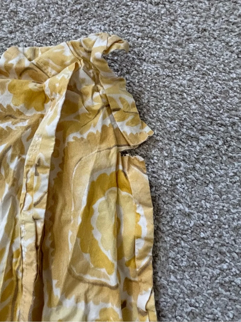 Pottery Barn Gold Patterned 2010 Queen Duvet Cover and two Standard Shams